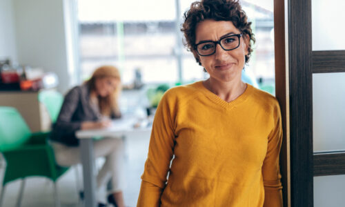 Photo of portrait business women in the office